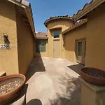 Phoenix II Minutes To Airport And Downtown