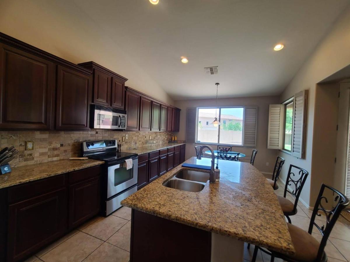 Ii Minutes To Airport And Downtown Phoenix