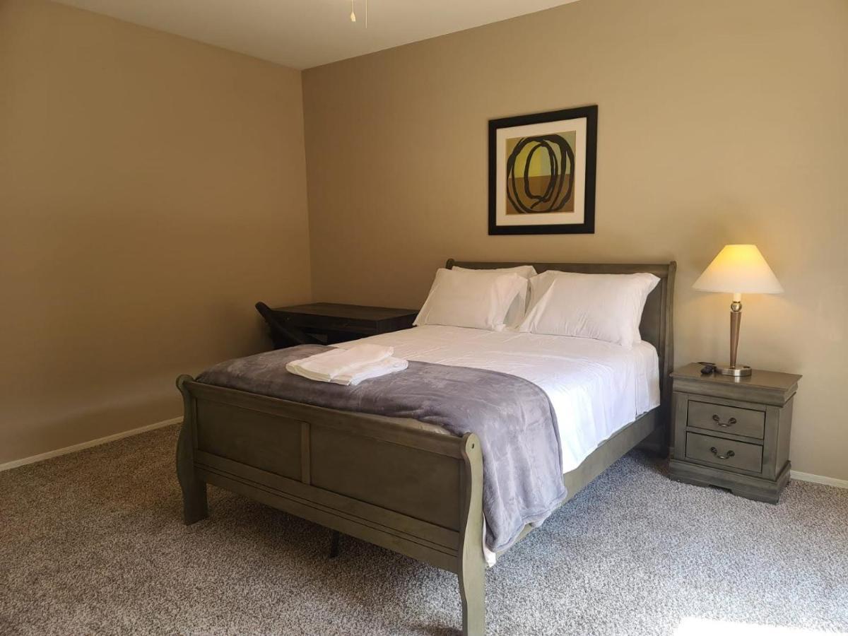 Ii Minutes To Airport And Downtown Privat bolig