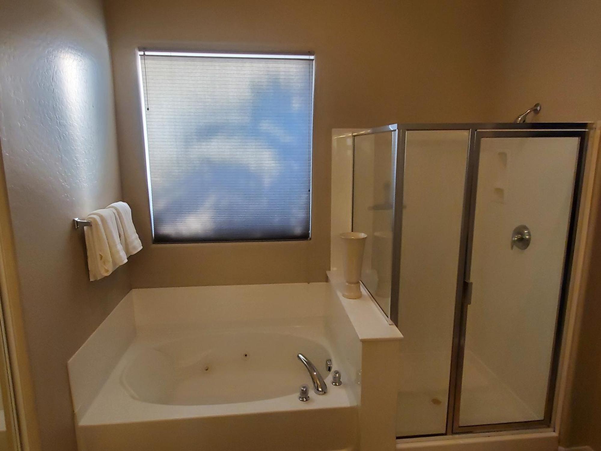 Ii Minutes To Airport And Downtown Phoenix